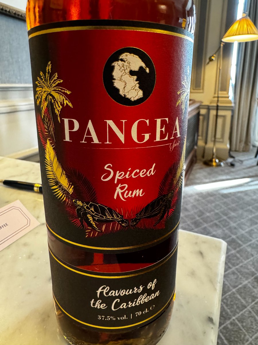 pangeaconnected's tweet photo. Did you guess? The bagpipes may have been a bit of a giveaway...
Yes, we're at #CommsVision at Gleneagles, talking about today's hot topics in the #Channel.
And maybe sharing a wee dram or two of our rather fly Pangea gin and rum. https://t.co/PLU9rm26K3