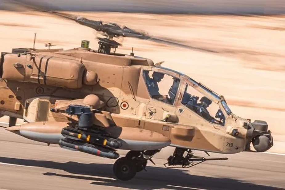 ArmyRecognition's tweet photo. #IsraeliAirForce #AH64Apaches destroy #Hamasbunkers with special #Hellfiremissiles
https://t.co/DiM5fXM3WP https://t.co/SeuITeJSLd