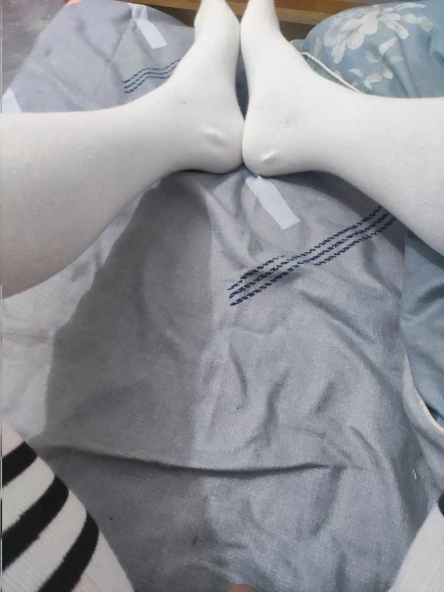 gloveslover01's tweet photo. 今日的手套+过膝袜❤️ https://t.co/x4r1UQfBMP