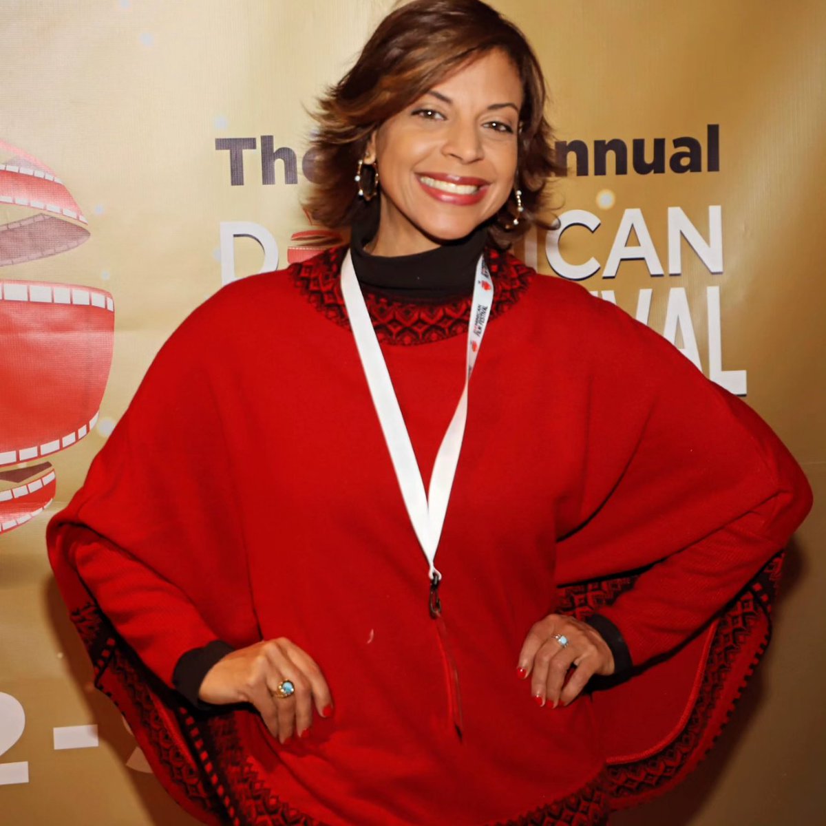 AmeliaDeschamps's tweet photo. "En Busca del Corazón Azul" en Nueva York, en el Dominican Film Festival. 🤗🫶🇩🇴
¡Gracias al equipo del @dffnycofficial y su dir. @armando_guareno por escoger mi docu para esta edición 2023. 
¡Hablemos del #Larimar! #DaleValorAlLarimar [Abro🧵]

#BlueHeart  #SimpleThingsMatters https://t.co/DVQbelGrFt