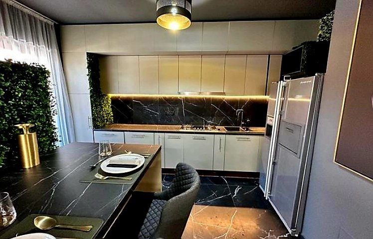 ediuzunov's tweet image. De vânzare apartament 2 camere #Herăstrău - Satul Francez, 151 mp utili, mobilat, utilat, zonă dining, dormitor 46 mp, 2 băi, 2 balcoane, finisaje luxoase, din Italia şi loc parcare subteran. Detalii: 📩 office@regatta.ro şi 📞0724558848. #Regatta #tobuy #Bucharest #FrenchVillage