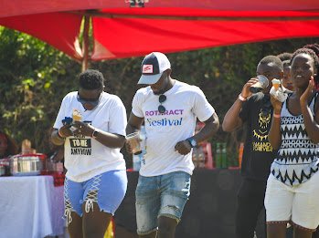 D9213Festival's tweet photo. Make that weekend of 27th a memory of it's own. Join us at the Rotaract Festival 2024 for a day of fun activities and quality bonding with friends. Tickets available here:
https://t.co/Bcy0XxrGwb
#WeekendFun #RotaractExperience https://t.co/fOoxHC3J5I