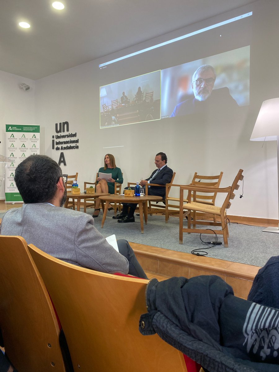 1decada4and's tweet photo. Jornadas Técnica sobre Empleo y Salud Mental. Coloquio El desafío del mercado laboral y los diferentes modelos de Intervención en Empleo y Salud Mental. Huelva. https://t.co/xNLH6IXGNV
