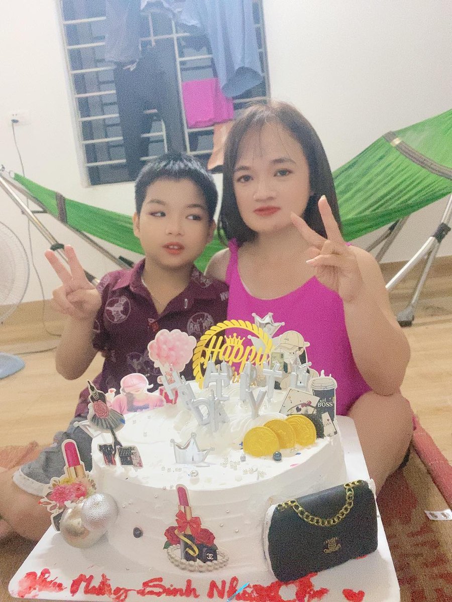 VUTHO23's tweet photo. Kỷ niệm sinh nhật 36 tuổi của mình https://t.co/eqAkqbLBi0