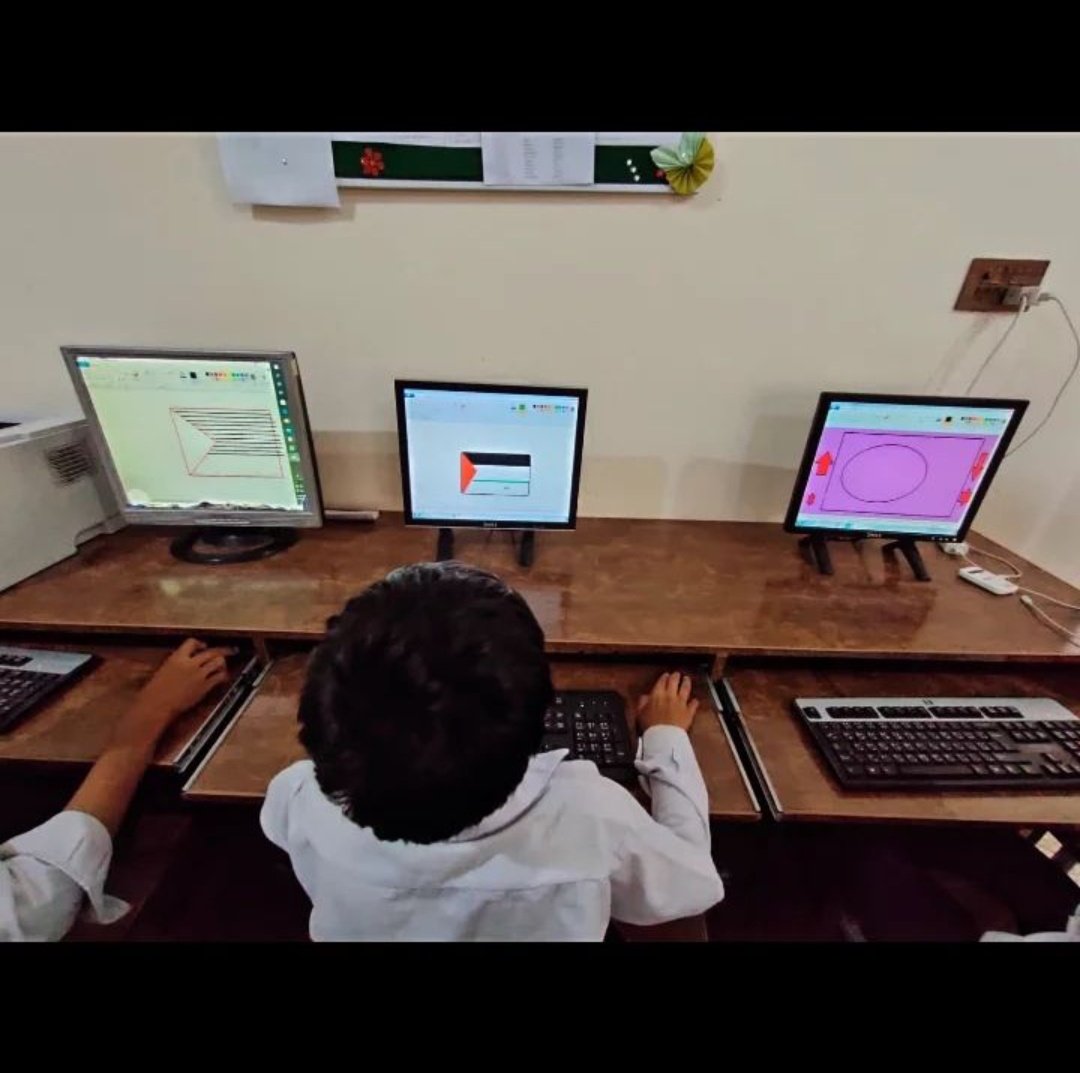 SLP_Vision21's tweet photo. Passion for practical.

Mashal E Elm School is a collaborative project by Vision21 Foundation and OGDCL.

#mashaleelm #ogdcleducation 
#slp #educationforall #slpmodels
#speed #Vision21 #computer
#OGDCL #practical #it #computer #learningbydoing
#vision
#v21 https://t.co/Ro60Xbdz6Y