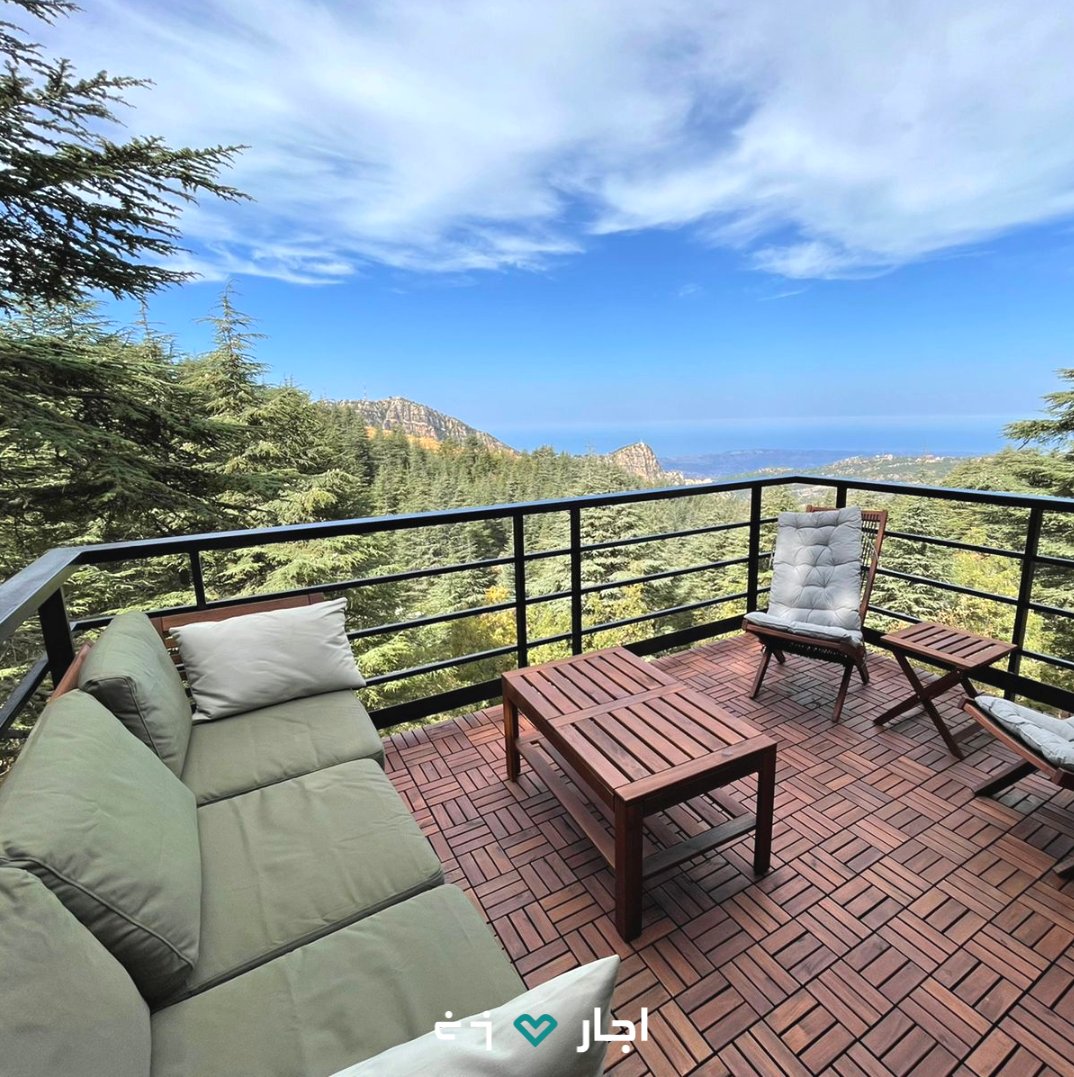 ajarcasa's tweet photo. Create lifelong #memories with your loved ones at this modern villa in #Niha, where family and friends come together for an extraordinary #getaway. 🌳🏡
>> https://t.co/1iPGsM3xPW
.
#ajarcasa #ajarmemories #lebanon #livelovelebanon #mountainretreat  #friendsadventure https://t.co/v5w4REw4Jy
