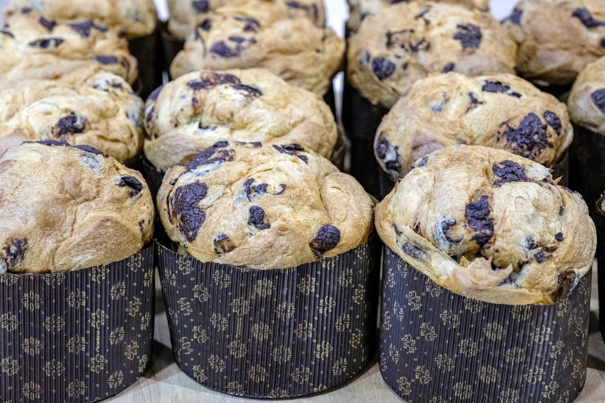 AsocFeriasEsp's tweet image. 🥖 Trío de campeones del mundo en el espacio #pandeverdad de @feriagastronoma: pizza, pan y panettone.

ℹ️ Más info: mtr.cool/yirebbqflb 

#Gastrónoma23 
#AsocFeriasEsp #ferias #PasiónPorLasFerias #Exhibitions #NosVemosEnLaFeria