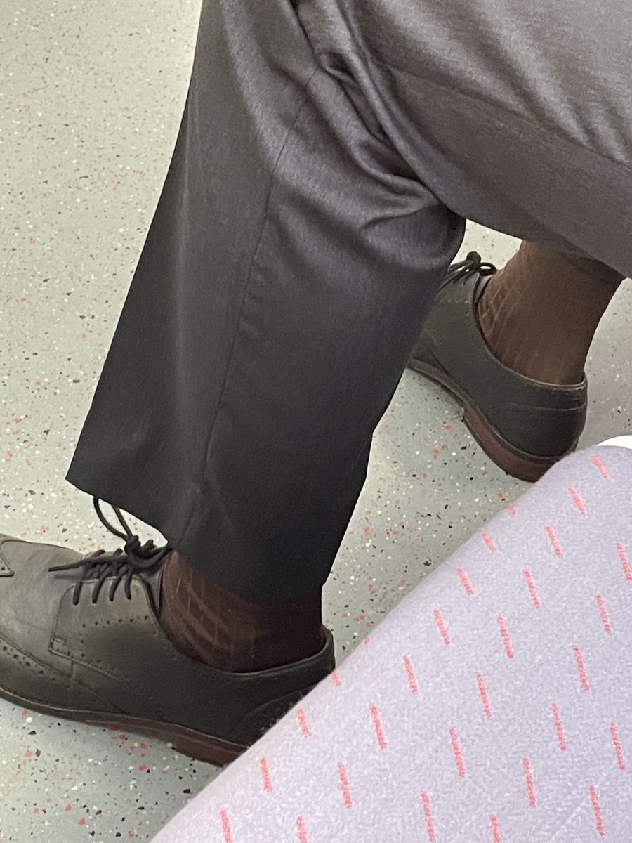 socksandporn's tweet photo. #dresssocks #socksfetish #socksporn #executivesocks #otcsocks https://t.co/sKchnvUzgB