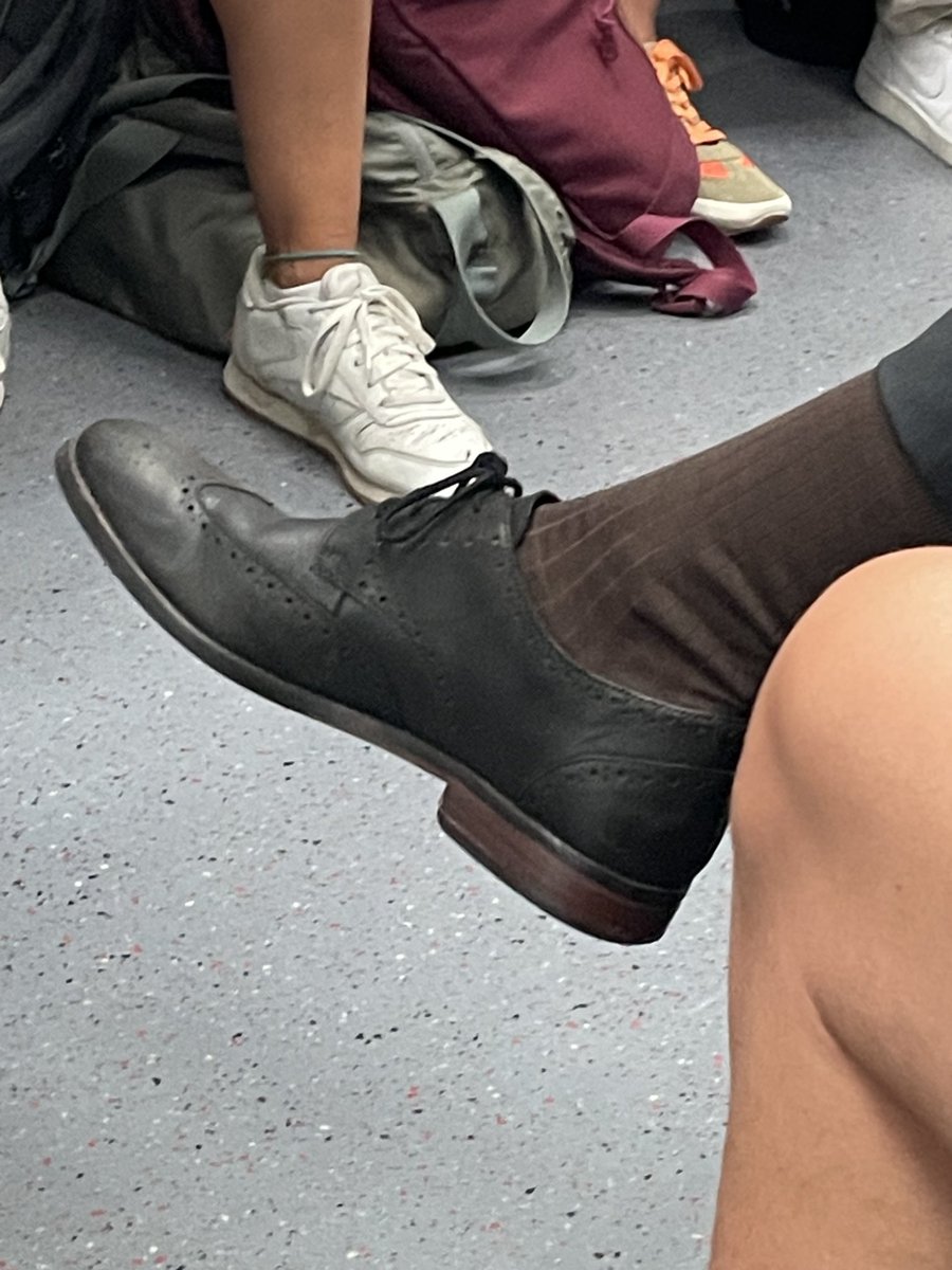 socksandporn's tweet photo. #dresssocks #socksfetish #socksporn #executivesocks #otcsocks https://t.co/sKchnvUzgB