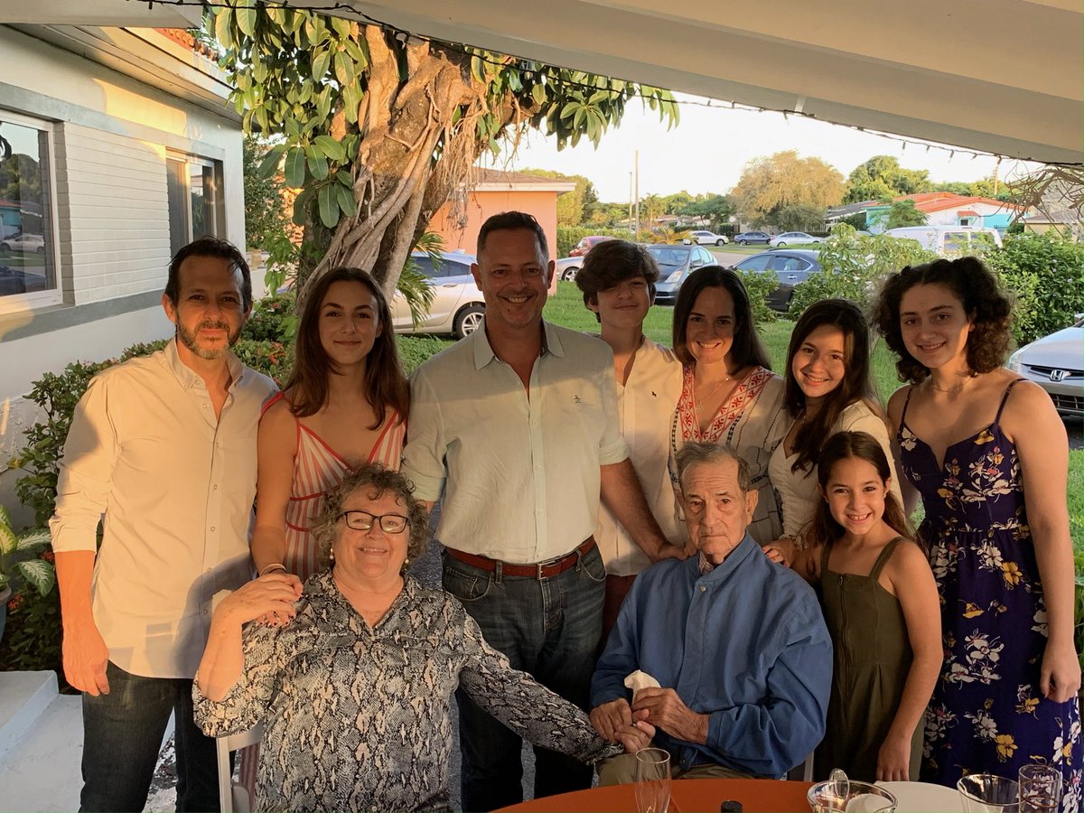 Rafael Anchía tweet media