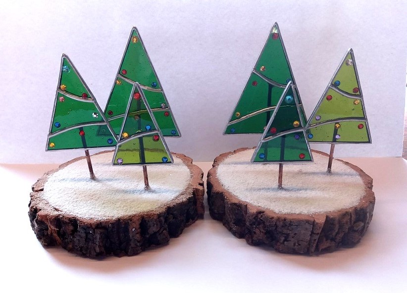 Don't forget - Find us this Saturday at Rochester Artisan Market - in the High St 9am to 3.30pm. 
We'll have our usual mix of Sue's divine cupcakes &amp; cookies and my stained glass. All handmade by us and proud to be <a href="/ProducedinKent/">Produced in Kent Ltd</a>