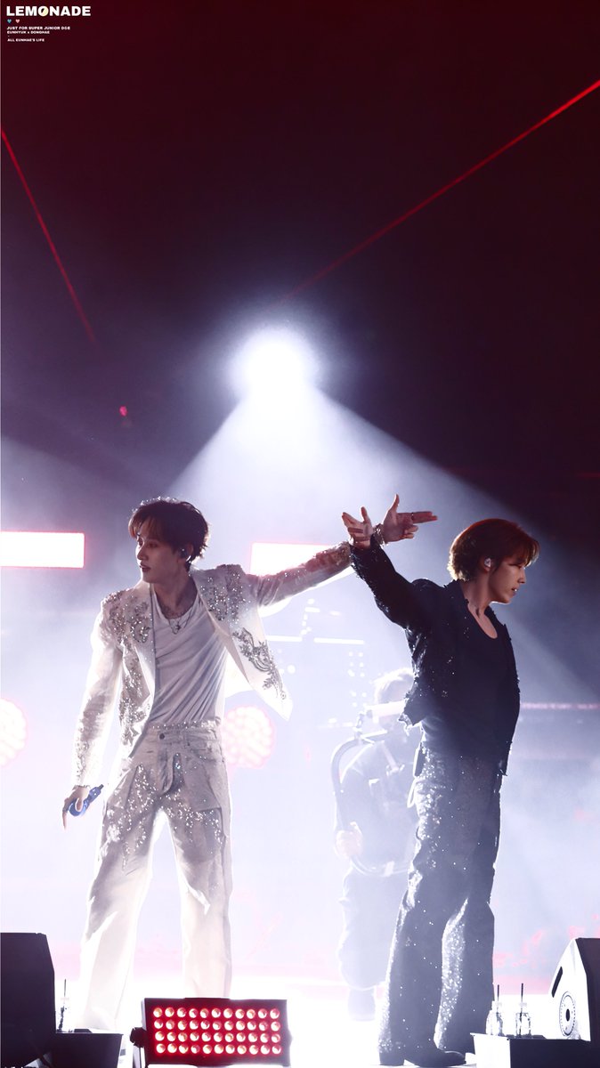 lemonadeeh's tweet photo. 231108 DElight Party 싱가포르 은혁 동해

모조리 겨냥해

#은혁 #이혁재 #EUNHYUK
#동해 #이동해 #DONGHAE
#슈퍼주니어 #SUPERJUNIOR
@AllRiseSilver @donghae861015 https://t.co/NSFcFdfiK1
