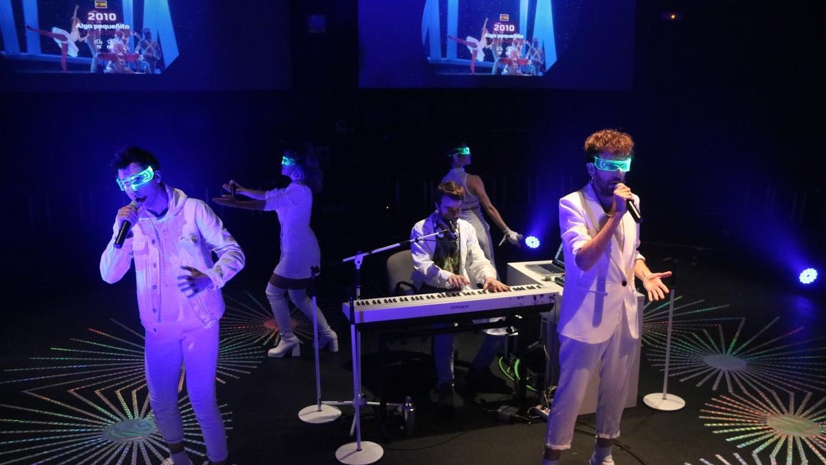 📣 Les nominacions als #PremisButaca en la categoria de Millor Musical són...

⭐️ "Pares Normals" - @minoriaab <a href="/amicsdelesarts/">Els Amics de les Arts</a>
⭐️ "L'alegria que passa" - <a href="/dagolldagom/">Dagoll Dagom</a>
⭐️ "Golfus de Roma" - Focus / Festival de Mérida
⭐️ "Tuelf Points" - Suerte en mi Vida Producciones