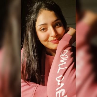 fifaeiou's tweet photo. @pallavipandeyy The Art                    The Artist https://t.co/pgVzZQwhyh