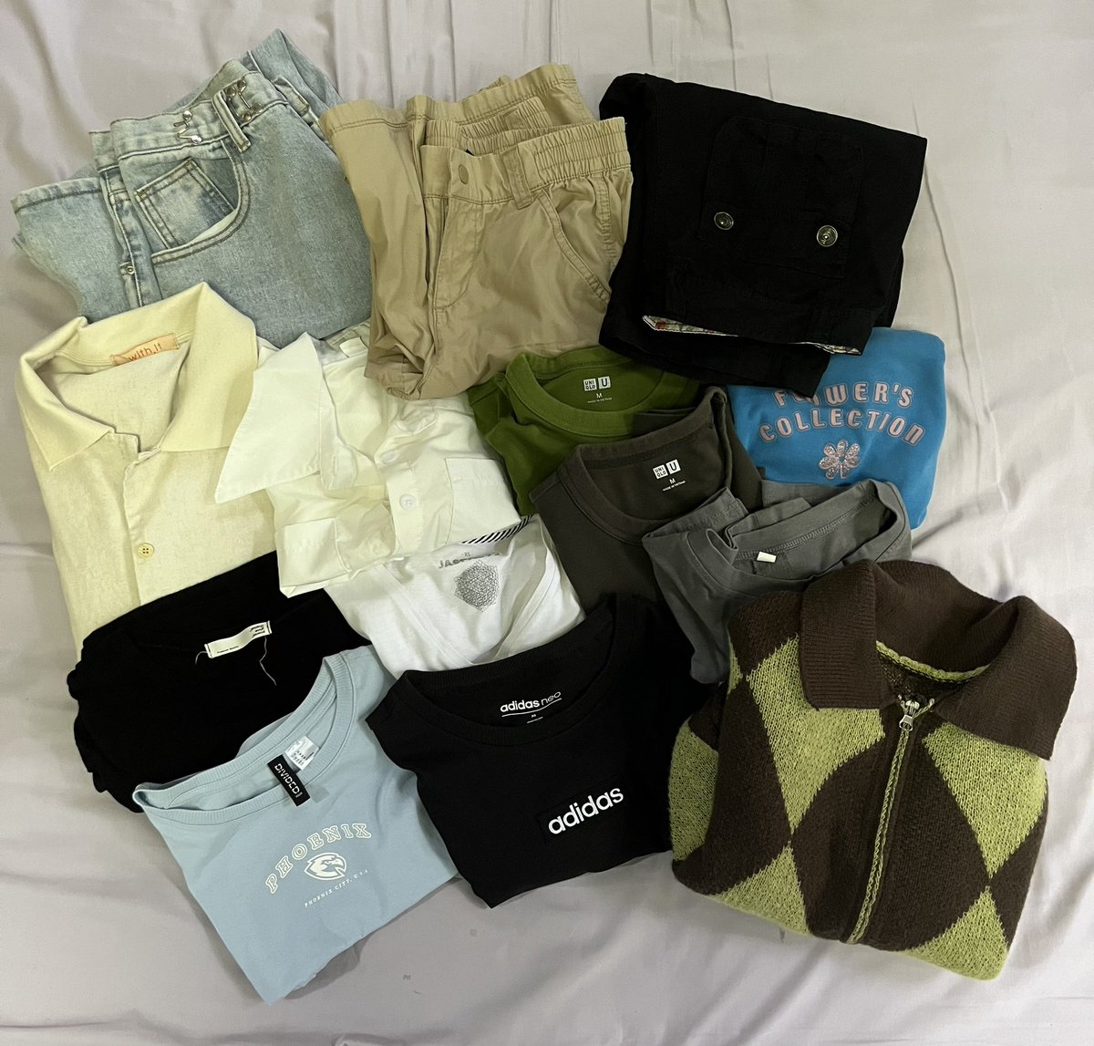 RM3OL's tweet photo. ส่งต่อเสื้อผ้ามือ1,2ค่า🎪
 adidas h&amp;m https://t.co/dAuPaG3tm3 uniqlo jaspal 
📮 reg30 ems50
ปัก+รี ลด10บาท ลงของวันนี้20:00คับ
#เสื้อผ้ามือสอง #ส่งต่อเสื้อผ้า #เสื้อผ้ามือ2 #โล๊ะตู้  #ส่งต่อเสื้อมือสอง #โล๊ะตู้เสื้อผ้า #ส่งต่อ #ส่งต่อกระโปรง #ส่งต่อเสื้อผ้าy2k #ส่งต่อvgh https://t.co/0OnpMKJKyo
