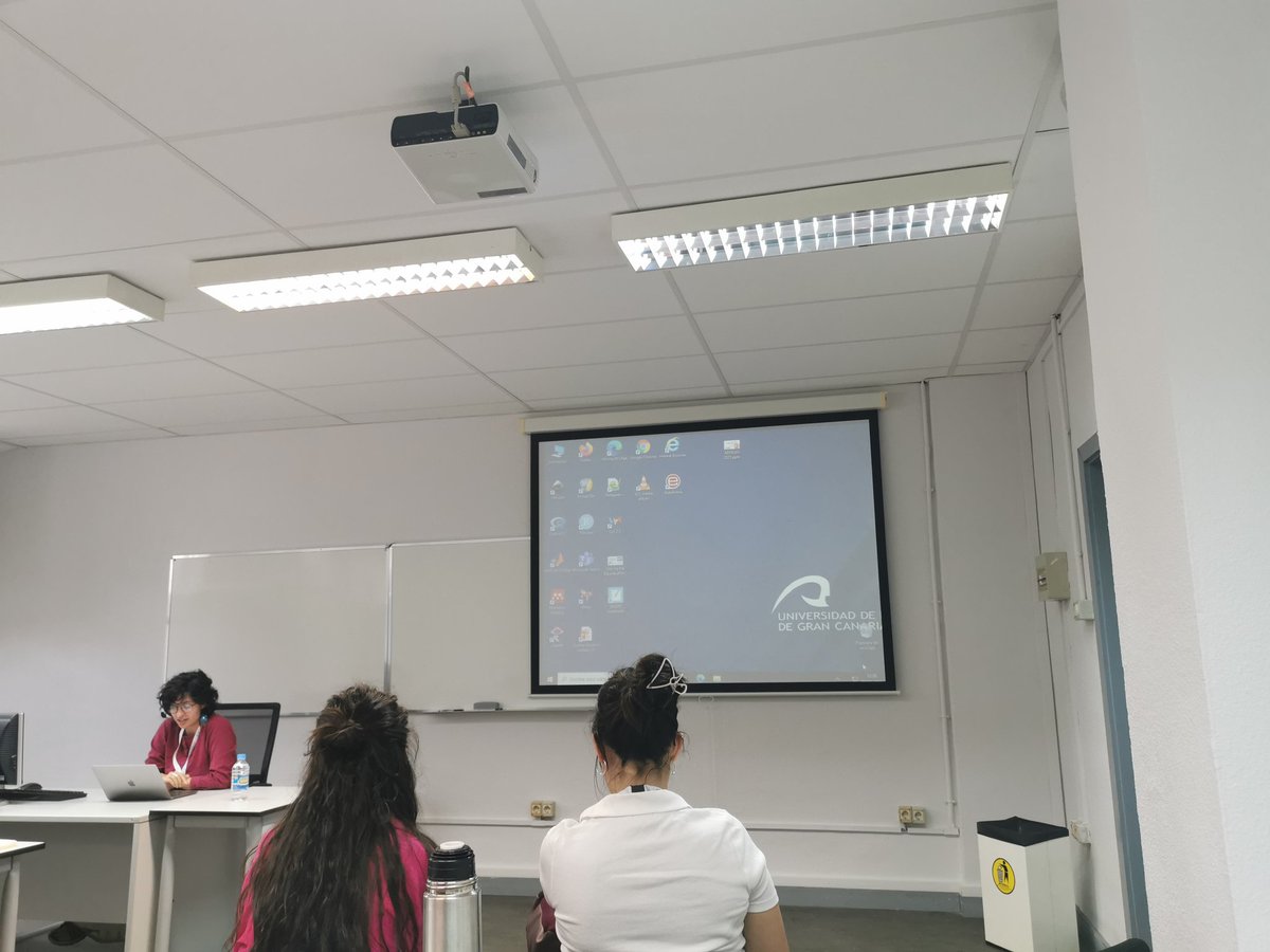 AnaBMartinezG's tweet photo. @parisadelshad is next up: Anglophone Iranian diaspora recounting &amp; reviewing their memories of home &amp; their problematic relations with their arrival countries eg US, Canada, etc. A close reading of 2 memoirs: A Beginner's Guide to America &amp; No Friends but the Mountains #AEDEAN46 https://t.co/glZTRjSK2y