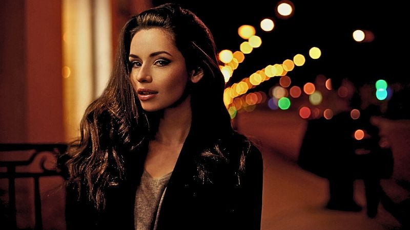 Capture the allure of the night with these 20+ trendy night photography ideas! From cityscapes bathed in neon lights to mesmerizing star trails, these shots will elevate your nocturnal photography game. 🌙✨ #NightPhotography #TrendyShots #CityLights #StarTrails #UrbanNights