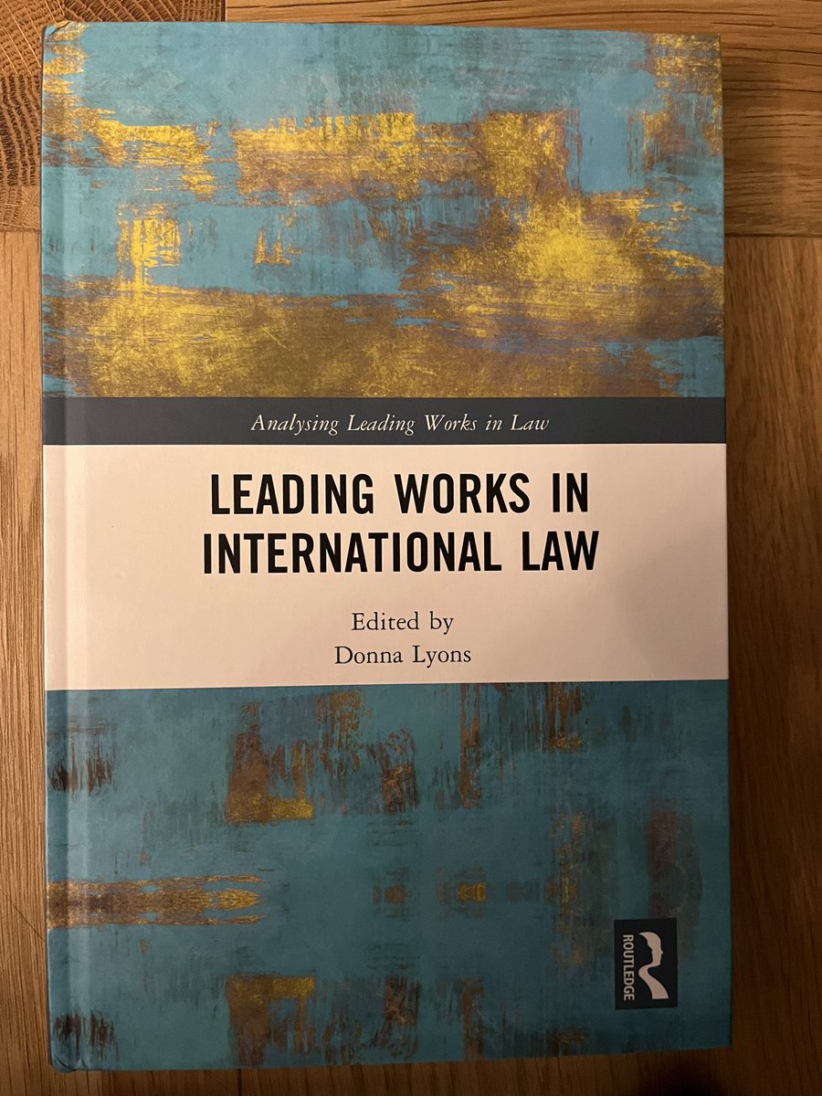 I’m delighted to receive the latest volume in our <a href="/RoutledgeLaw/">Routledge Law</a> <a href="/LeadingWorks/">Analysing Leading Works in Law</a> series. 

‘Leading Works in International Law’ edited by Donna Lyons @D_L_2023 evolves the series by asking the contributors to talk about their own leading works. 

routledge.com/Analysing-Lead…