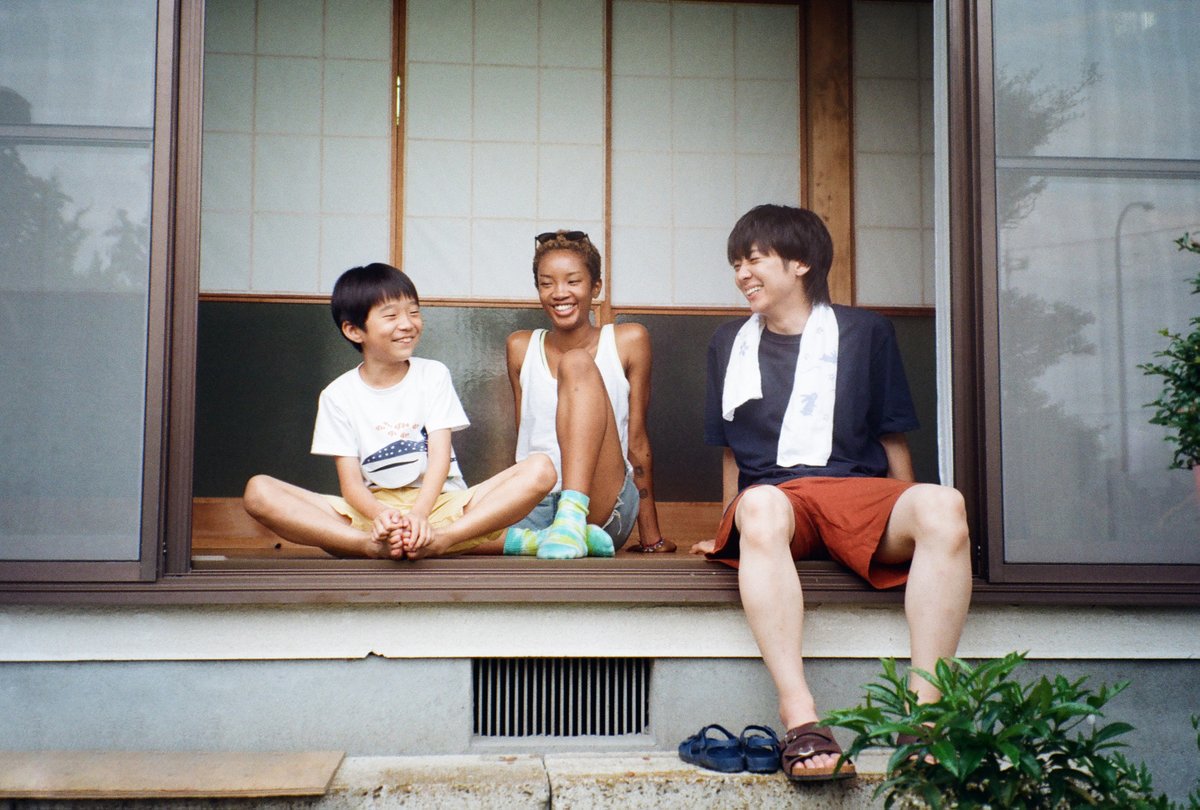 higashi_kahori's tweet photo. 「MOOSIC LAB 2024」にて、監督作が２作上映されます！嬉
『今朝はパンの気分ではなかったのに』と、新作短編『ほろほろほかほかワシワシ食べる』
ぜひぜひ、みていただけたらうれしいです🌾🍞 https://t.co/DjzjmUR7gd