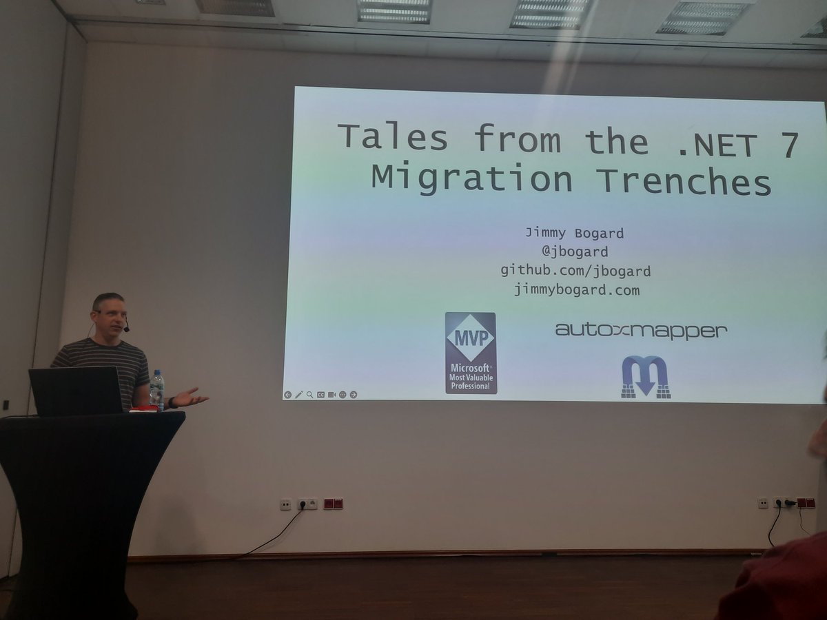 programmer-girl tweet media