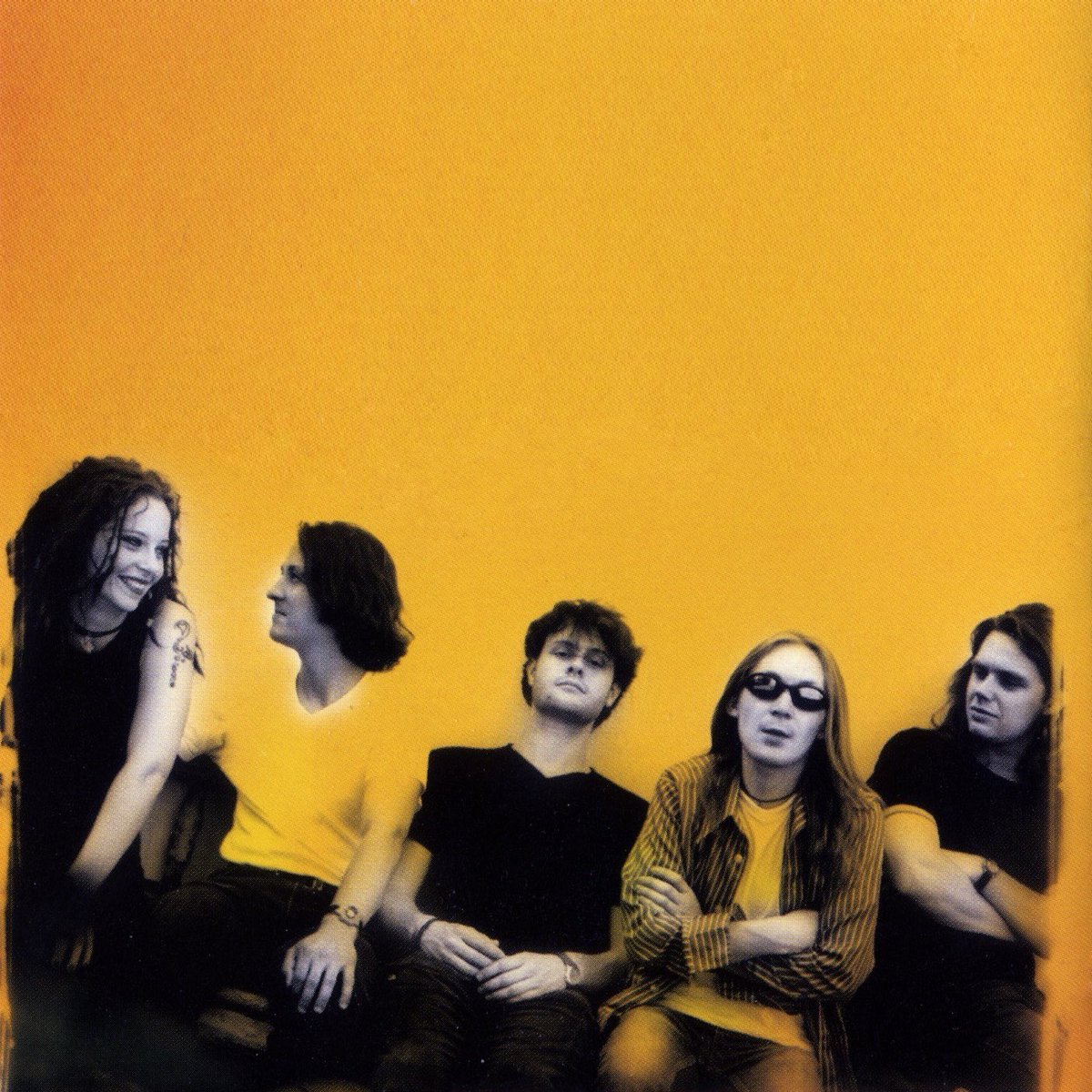 AnnekeAnnique's tweet photo. Happy birthday How To Measure A Planet!!
25 Years and sometimes it feels like yesterday!! ๐โค๏ธ
#howtomeasureaplanet #htmap #album #1998 #thegatheringband #annekevangiersbergen https://t.co/hGJckbjCBn