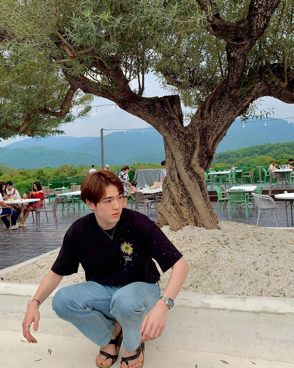 KAD8LAND's tweet photo. Update IG : @kadploysupa 

💬 : ✌🏻#กาดไม่ใช่การ์ด
⛓️  https://t.co/YqVTnZebLo

#KADLAND 
#KadploysupaIGUpdate https://t.co/yaOYgqloox