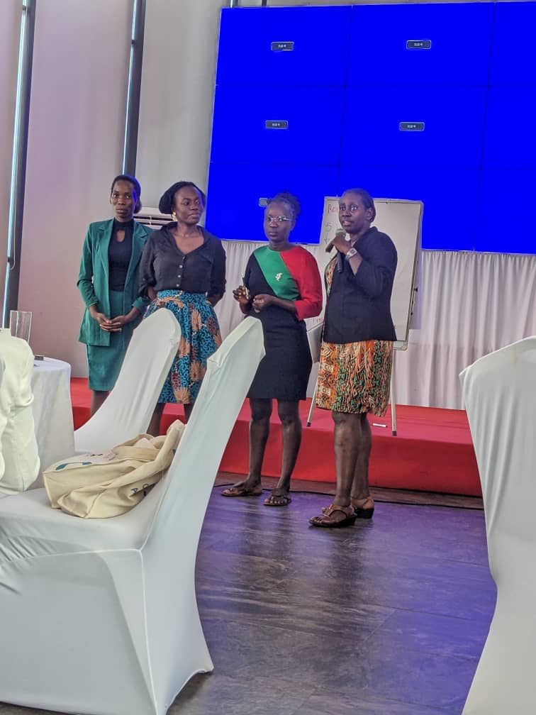 UwakampaJ's tweet photo. Highlights of the #womenGainingGroundsummit know that we are source of all at your individual level that is the way of starting positive impact in your community you are empowered don't give up 
#Akilidada #Afroark #IGI #NyampingaUshoboye https://t.co/EwVaLEvYSh