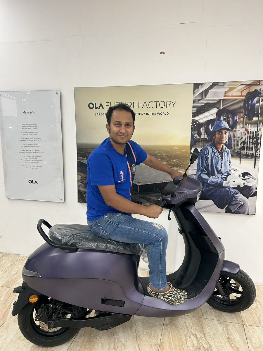 suvodipmoitra's tweet photo. @OlaElectric #BharatEVFest #EVWaliDiwali Be it a test ride or some fun with Ola S1 & my kid, the feeling is always good!!! #OlaFutureFactory https://t.co/yUSpN9vW8Y
