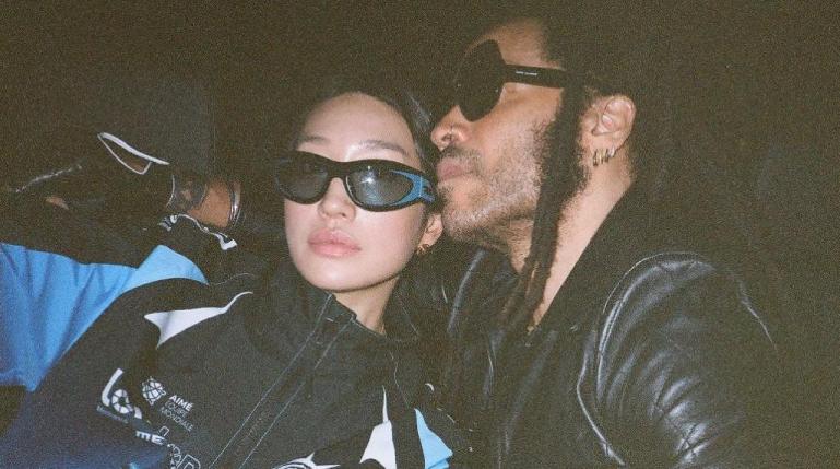 That rekindled UK soul sound of the 1990’s rocks this jam of heartened joy.  'I Believe In Love Again' - produced by DJ <a href="/djpeggygou/">peggy gou pics 🦒🎧</a> - <a href="/LennyKravitz/">Lenny Kravitz</a>'s smouldering lead vocals are divine.   🎶 bit.ly/3SzivgB