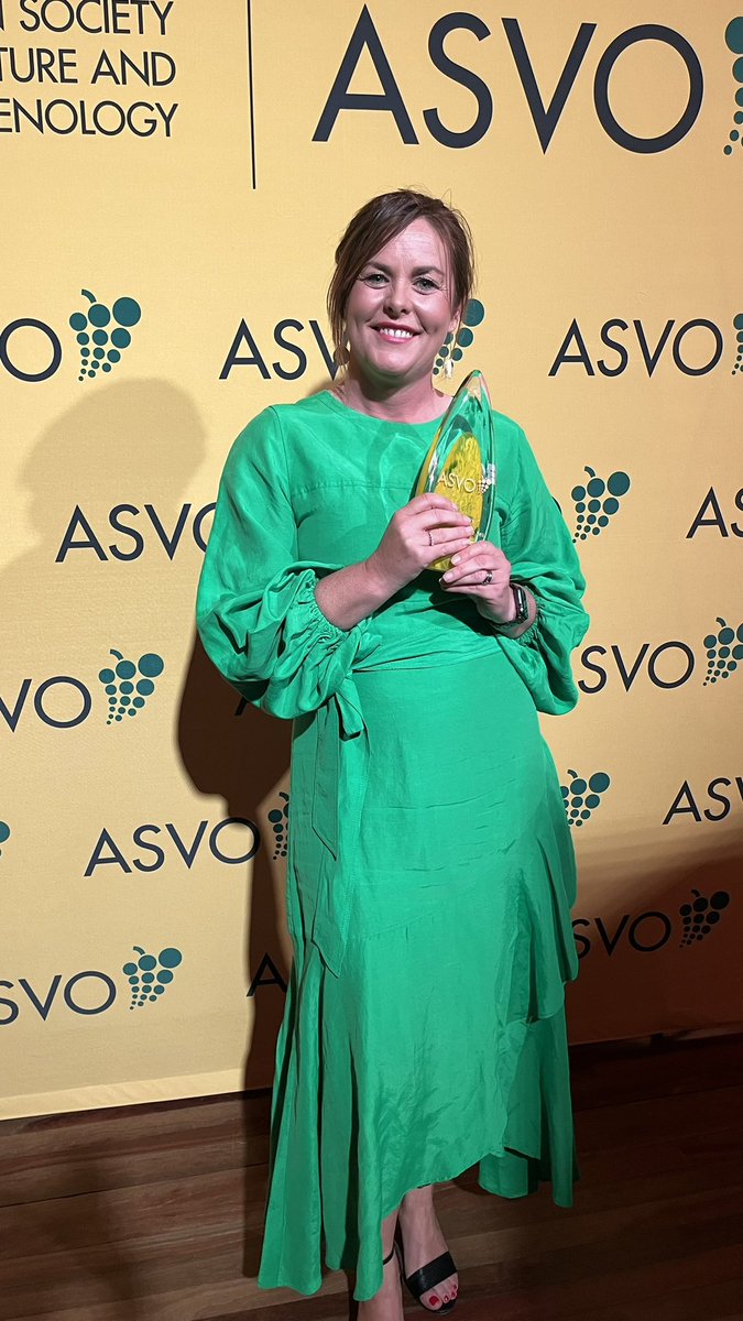 A huge congratulations to my amazing wife Dr Catherine Kidman, who was last night named as the Australian Viticulturist of the Year!😲😍 Well done👍👏👏👏👏👏👍👏#asvo