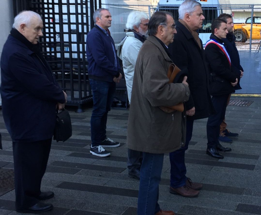 Robin_Salecroix's tweet photo. 🇨🇵 À l'heure où résonne avec fureur le bruit des canons, nous avons commémoré à #Nantes avec la SNCF, l'armistice du 11 Novembre 1918. Un hommage en forme de rappel et d'invitation à nous engager plus que jamais pour la paix et la fraternité entre les peuples. https://t.co/Zt8DiojX0j