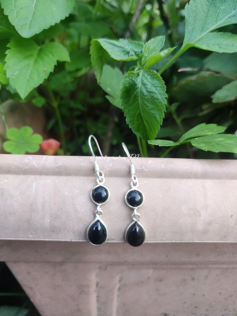 jewelrycreatio1's tweet image. Black Onyx Earrings,925 Sterling Silver,Bridal Gift,December Birthstone,Handmade Earring,Double Stone Earings,Dainty Earrings,Gift For Girls
Buy At:
etsy.com/in-en/listing/…

#weddingearrings #bohoearrings #giftforher #naturalgemstone #birthdaygift #gypsyearring #blackonyxjewelry