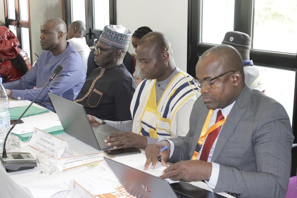goreeinstitute's tweet photo. Jour 2 Symposium régional annuel sur les crises politiques et institutionnelles en Afrique de l’Ouest. De nouveaux panels prévus en guise d’éléments de réponses pour la paix et la stabilité.
#ThePowerOfDialogue #gorinannualsymposium https://t.co/tAaQKJWrqx