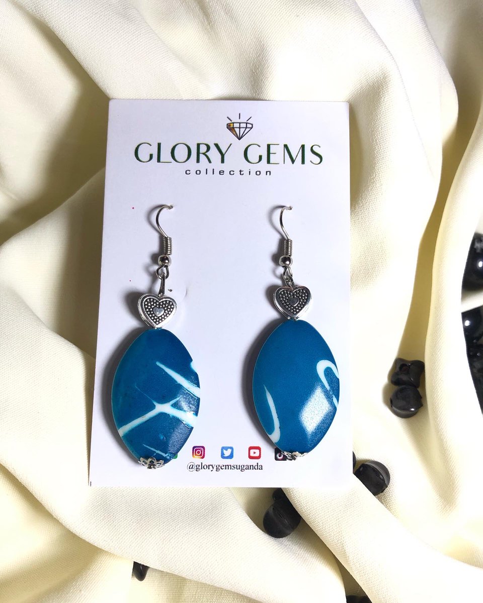 glorygems1's tweet photo. /:Best Pieces of the Day✨🌀
Get a pair for yourself🫶🏾

DM or WhatsApp link in bio to order. 

Price: 10,000 Ugshs 

||#glorygemsuganda😍 #earringsoftheday https://t.co/yfHbR2lmYC