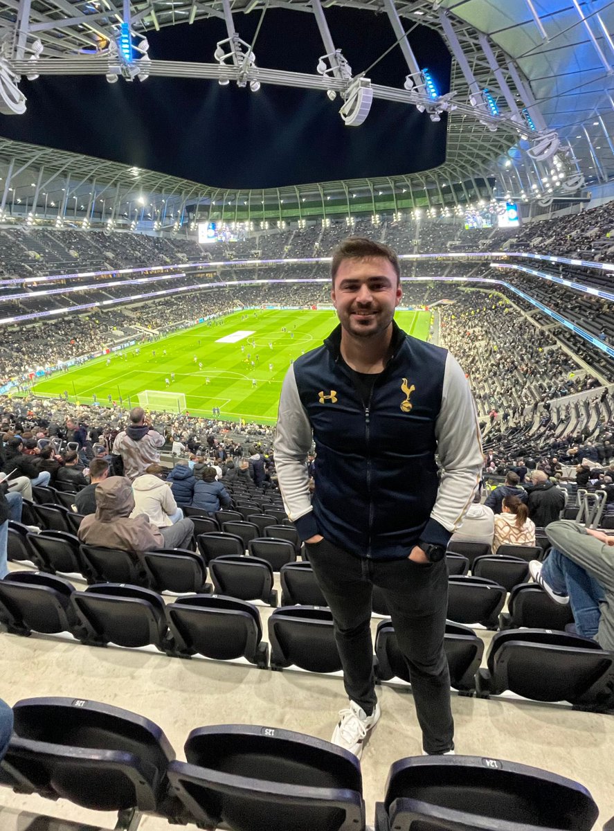 AustriaSpurs's tweet photo. Austria Spurs everywhere - some of us attended the Match on Monday in North London and some match for watching together in Vienna 
#coys #spurs https://t.co/TVtaThSdtC