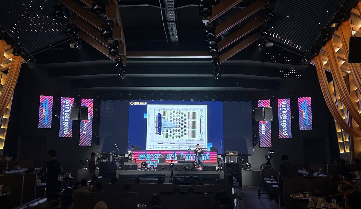 ikoMd's tweet photo. Belajar lagi tentang konsep kreatif event di Expertainment Class oleh Backstagers Makassar #backstagers https://t.co/WmMlsgmgKl