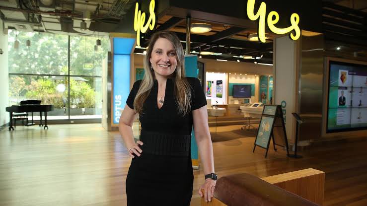 jmil400's tweet photo. Kelly Bayer Rosmarin, the CEO of Optus reportedly earns $5.5 million. In a past life, she was an advisor to then Federal Treasurer, SCOTT JOHN MORRISON. 
Now, it all makes sense…. https://t.co/ez3V5eD3Fy
