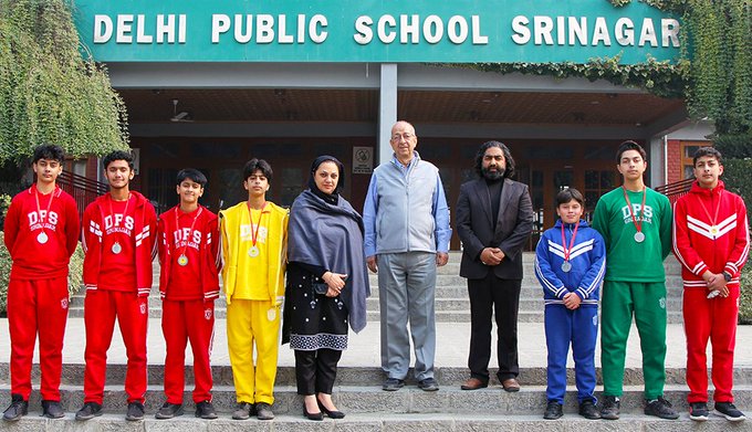 DPSSrinagar shines at Rang-e-Chinar #kashmir #JammuAndKashmir  #ParentChildBonding #ऐसी_थी_हमारी_अम्मा #Railway_New_Vacancy #ShankarNag #Kashmir
@dpssgr