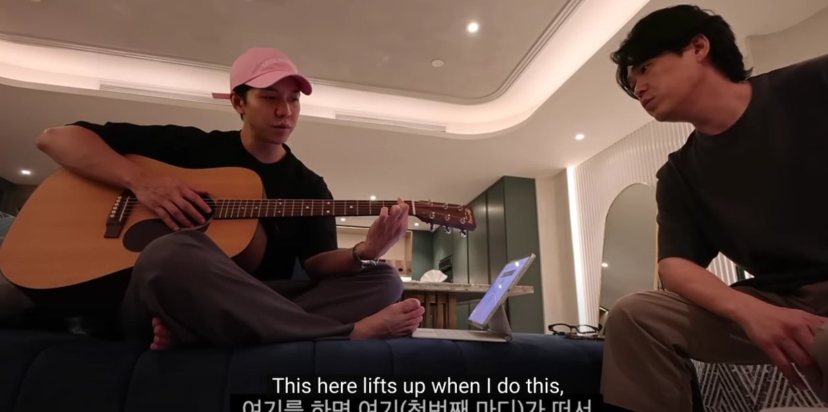 MC Seunggi empathizing with #49 whose index finger was amputated in elementary school but he  still plays the guitar with 4 fingers

Reminds me of baby Seunggi telling ByeongHo about his broken finger while filming 2D1N so it feels weaker 🫶
#LeeSeunggi

youtu.be/SeeiDfqtcTU?si…
