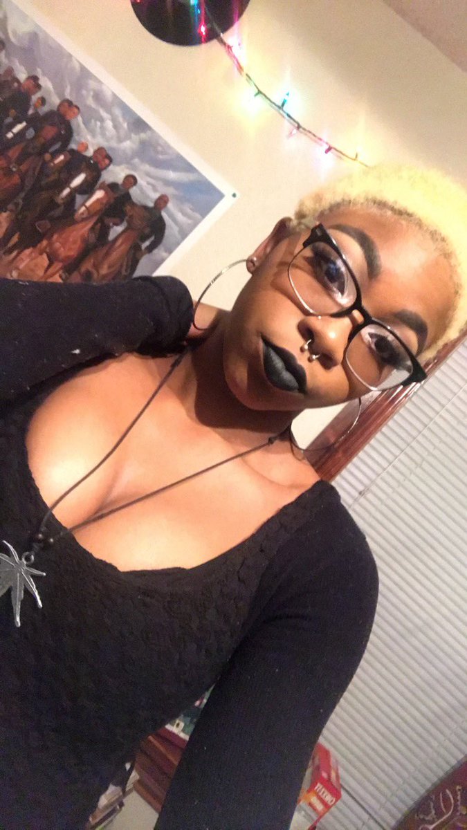 Mydudewhut's tweet photo. Quote your blonde era: https://t.co/hKmIyrq7oj