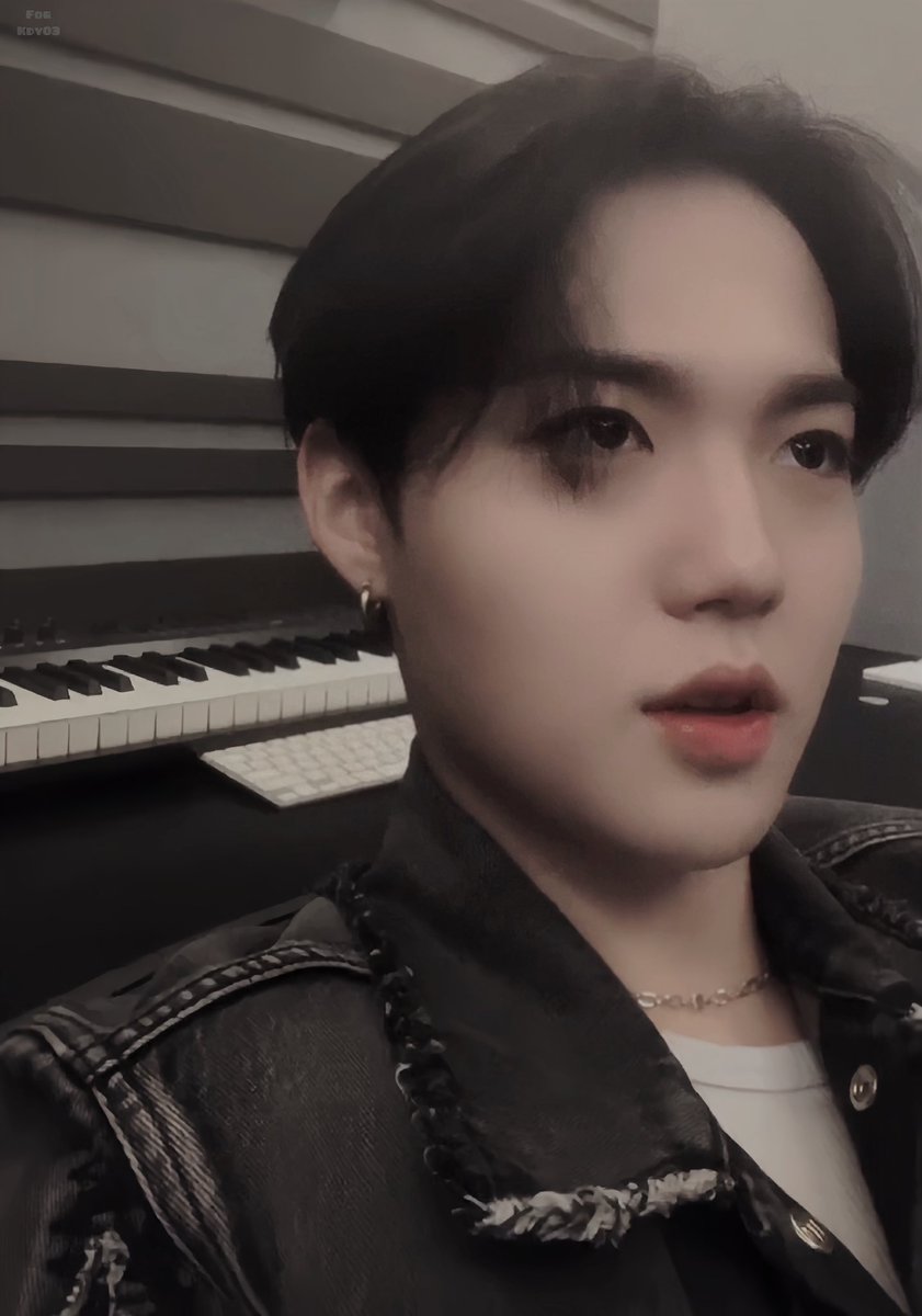 ♡︎ 겨울 소년 ♡︎ tweet media