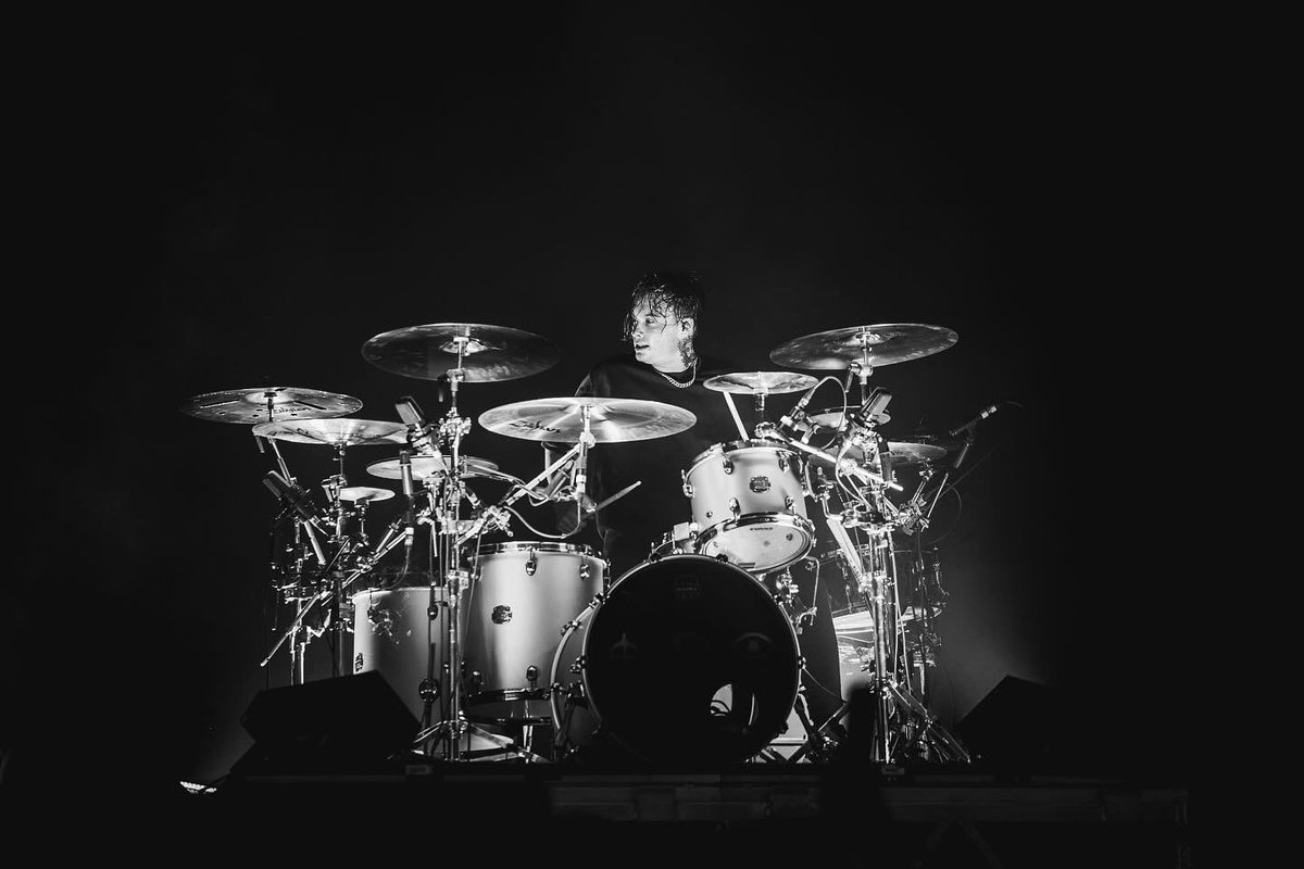 pearl_v8's tweet photo. Fotos de Bad Omens en #HH23 por mí 📸🤍 https://t.co/mG6bTLcvHt