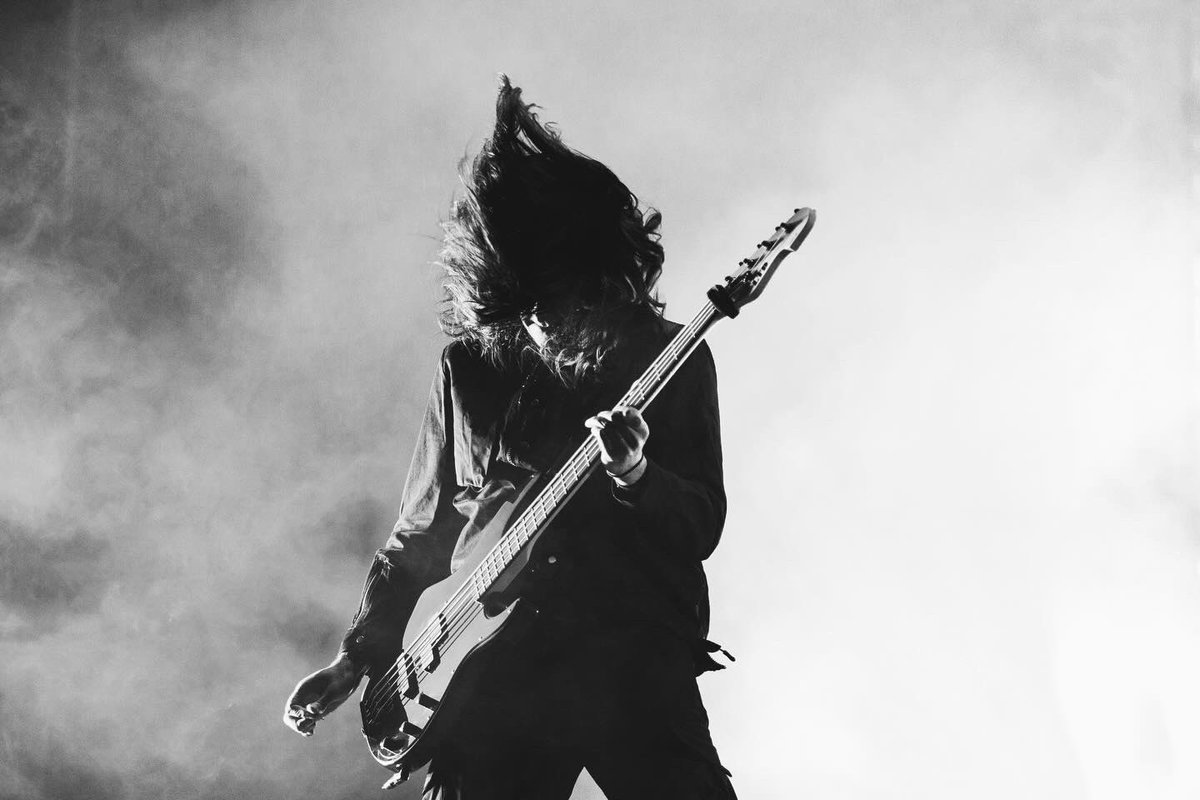 pearl_v8's tweet photo. Fotos de Bad Omens en #HH23 por mí 📸🤍 https://t.co/mG6bTLcvHt