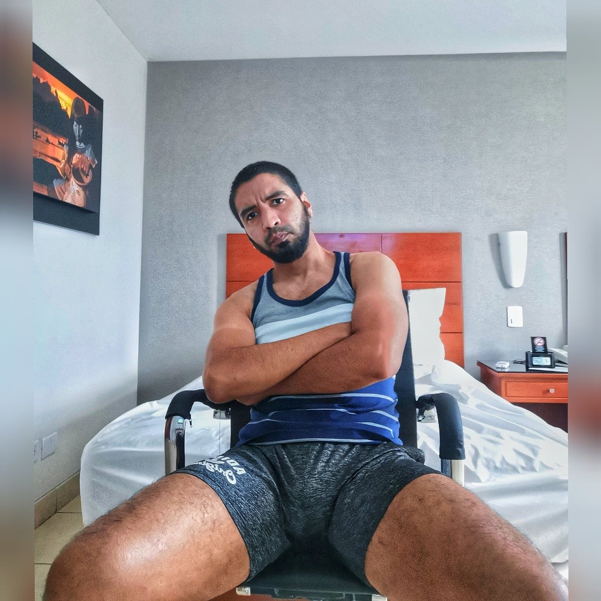 PacksHeterosPe1's tweet photo. Que tal está vergota gruesota 😋 2 colores uffff https://t.co/wDolXT9RqW