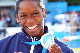 StephaneGachet's tweet photo. .@paris2024 Un jour, une médaillée : le 9/11/2009, après avoir été sacrée vice-championne olympique du 50 m nage libre aux Jeux d’Athènes en 2004 et vice-championne du monde du 100 m nage libre en 2005, @MaliaMetella met fin à sa brillante carrière de nageuse. https://t.co/S9RQvaIT6Y