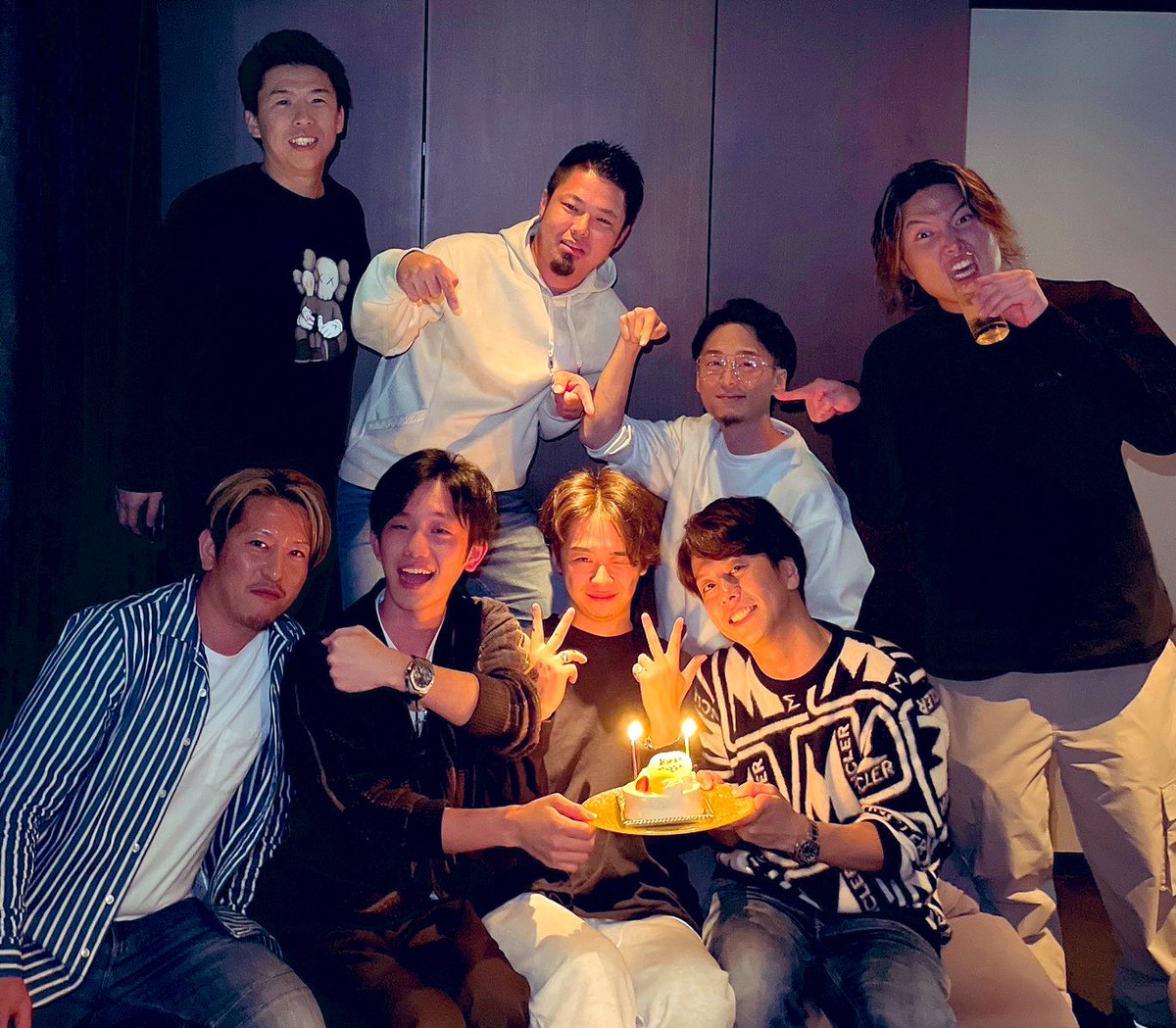 takadayo_buppan's tweet photo. いつめんに誕生日をお祝いしていただきました🎂
あいちてる。

@saikinfutorigim 
@thenightclub522 
@daichi_ebay 
@hikaruebay 
@empty_box_ebay 
@dai_Sty 
@ebaynoayatodayo https://t.co/Pekz5VL90t