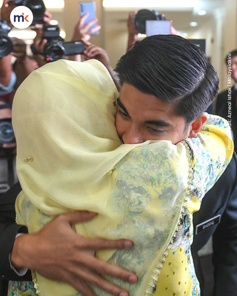 malaysiakini's tweet photo. Hinting at his political future, Muda president Syed Saddiq Abdul Rahman said good leaders in Malaysia must be "whiter than white".

He dropped the cryptic phrase after the Kuala Lumpur High Court earlier today found him guilty in an RM1.12 million misappropriation case and sentenced him to seven years in jail and RM10 million fine (however, there is a stay of execution on the sentence pending appeal).

Full story: https://t.co/kbWEAHCMF2