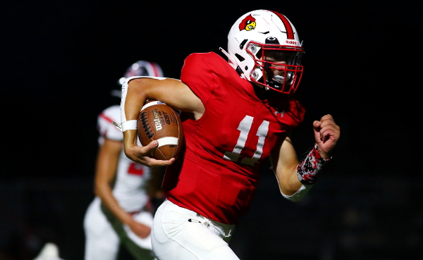 kpreps's tweet photo. #Kpreps Playoff Preview: Class 3A,  2A, &amp; 1A (Sectionals)!   
Previews of highlighted games &amp; predictions for each quarterfinal contest!    
➡️ https://t.co/psCWLBxwYp)
📷 by Everett Royer @KSportsImages https://t.co/Z5Rj70deQq