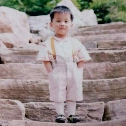 Team7Paradise's tweet photo. Fanclub Japonés Vol.1 (2013)
Biografía de J-hope

🐿️: Nací en Gwangju, una ciudad provincial al suroeste de Corea del Sur. Era un niño adorable, lleno de esperanza desde que era bebé. Asistí a un jardín de infancia enfocado en artes, pero como todos saben, mi (+) https://t.co/BILVzz7sLQ