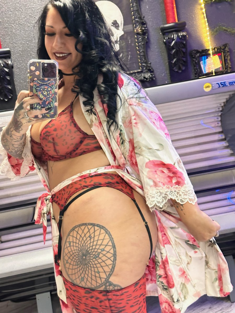 Content from carlyvonwolf